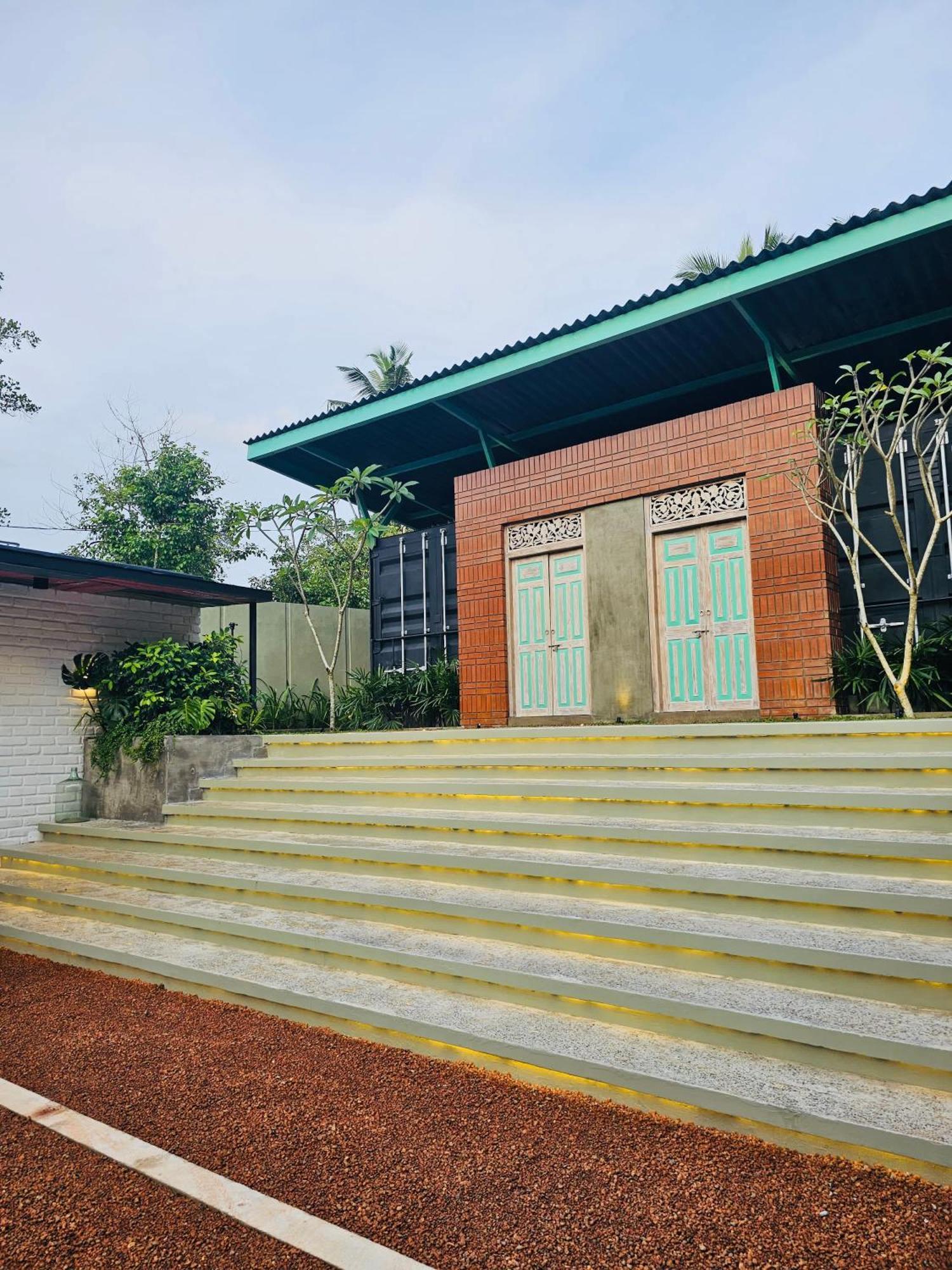 Container Villa Luxury Collection Weliweriya Bagian luar foto