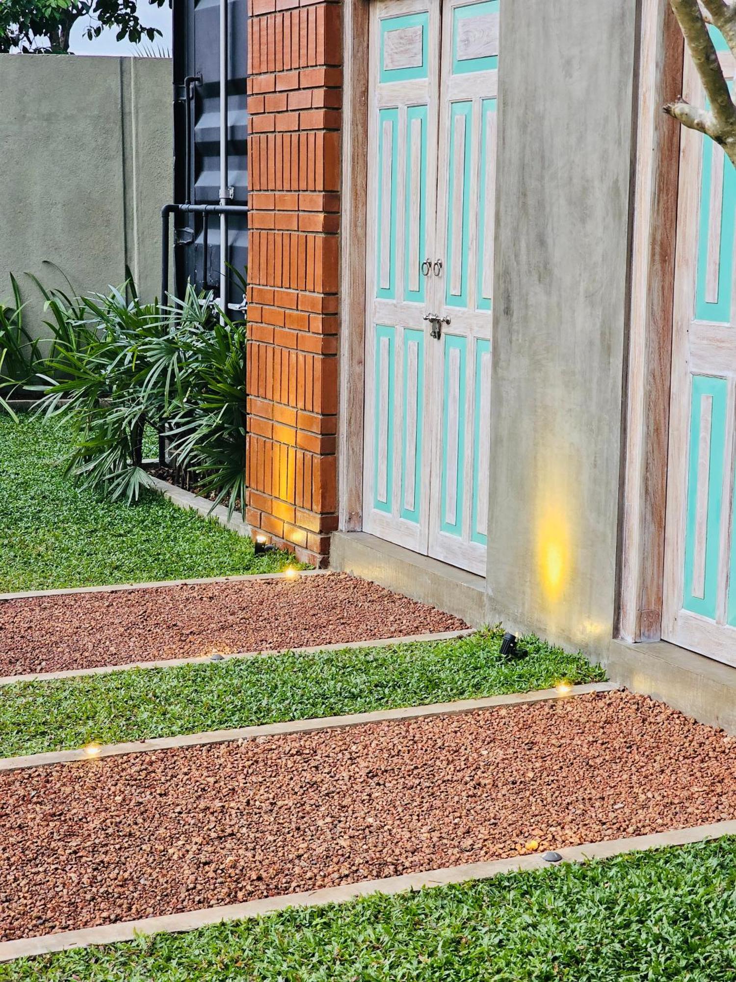 Container Villa Luxury Collection Weliweriya Bagian luar foto